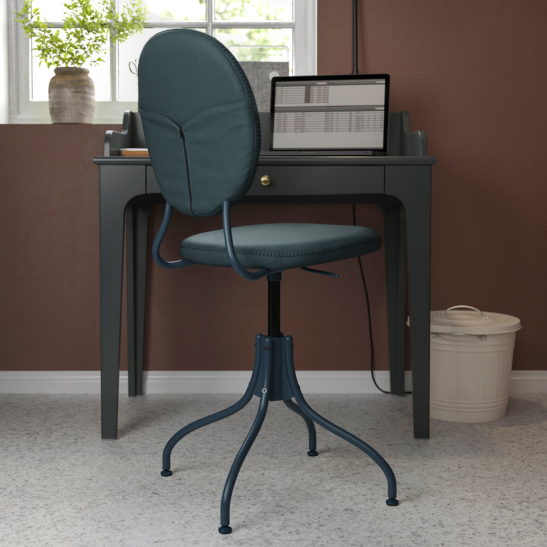 BJÖRKBERGET, swivel chair, 604.817.94