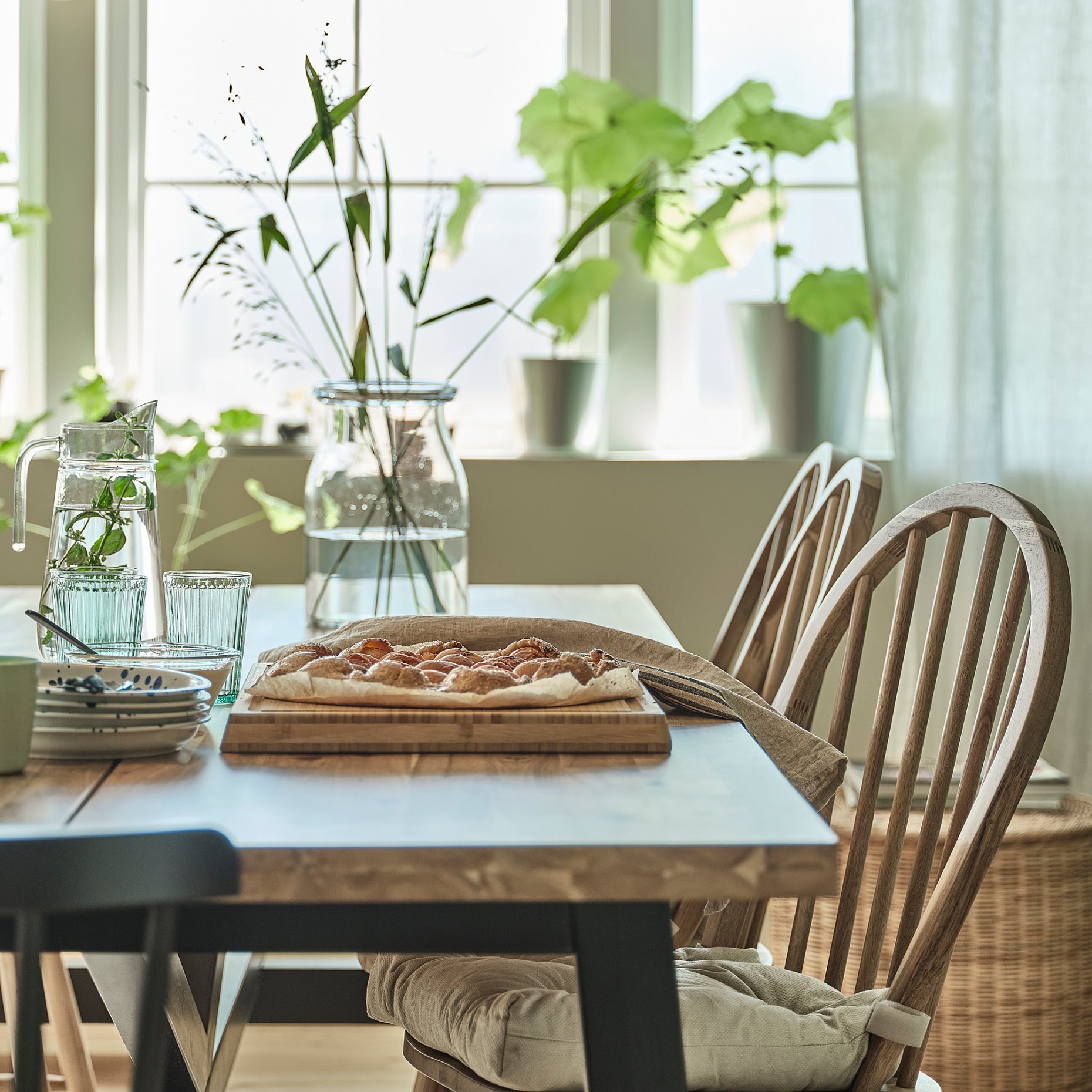 SKOGSTA, dining table, 704.192.64