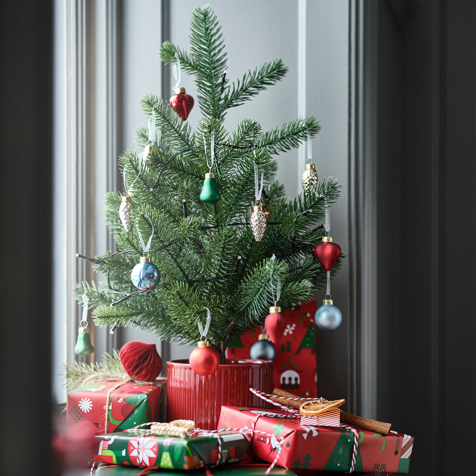 VINTERFINT, artificial potted Christmas tree in/outdoor, 12 cm, 806.065.33