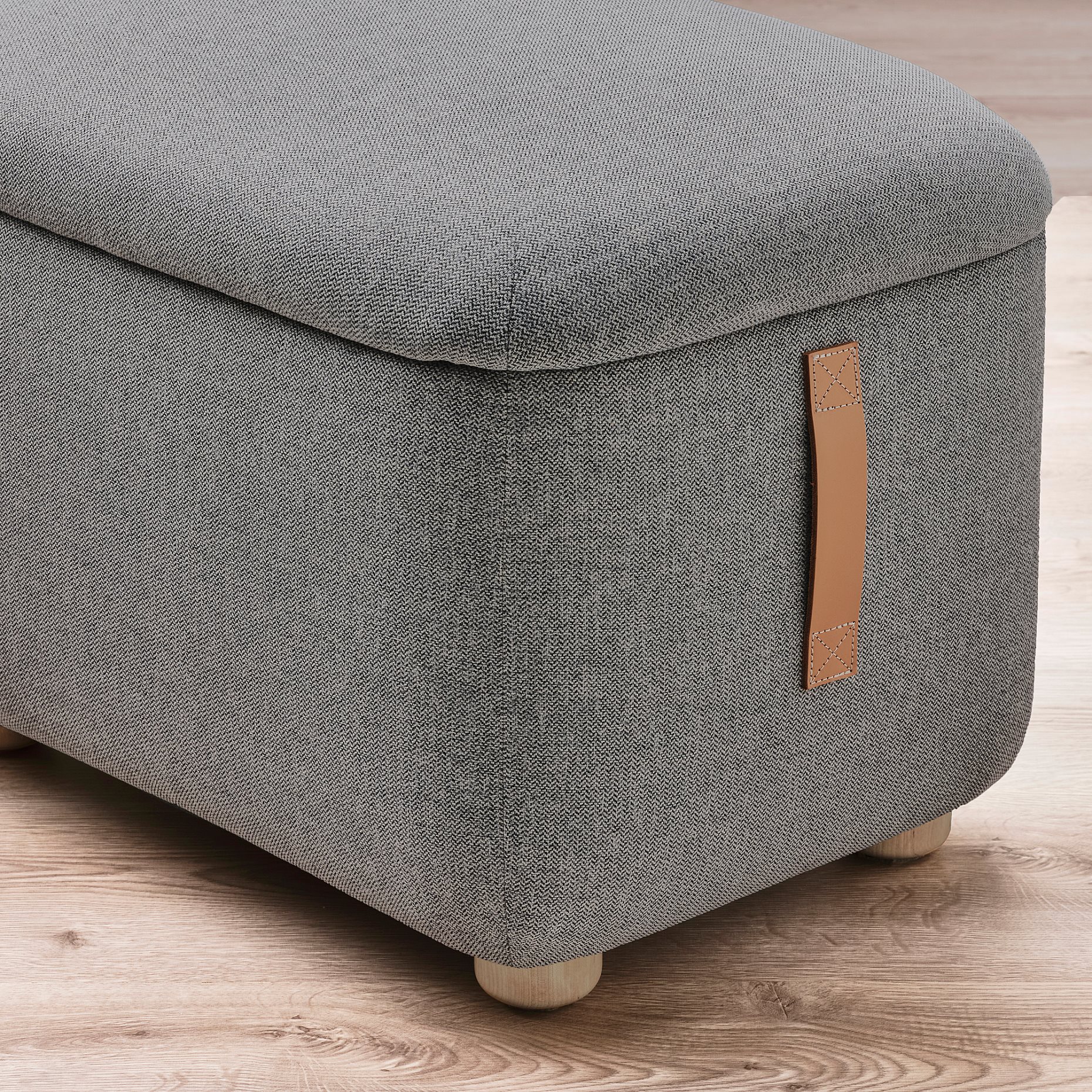 OSKARSHAMN, wing chair with footstool, 994.853.43