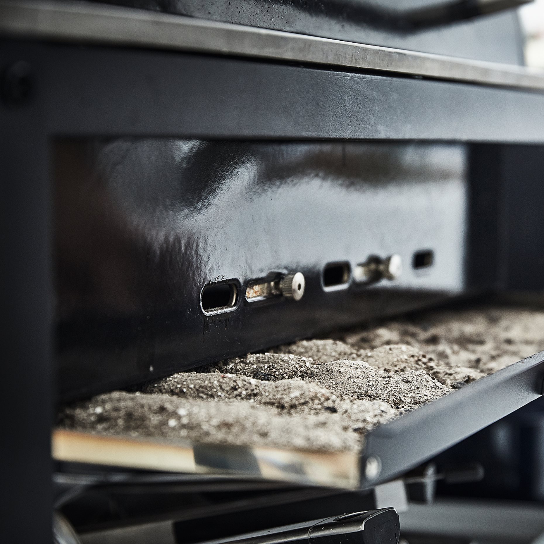 GRILLSKÄR, charcoal barbecue with 2 side tables, 994.952.24