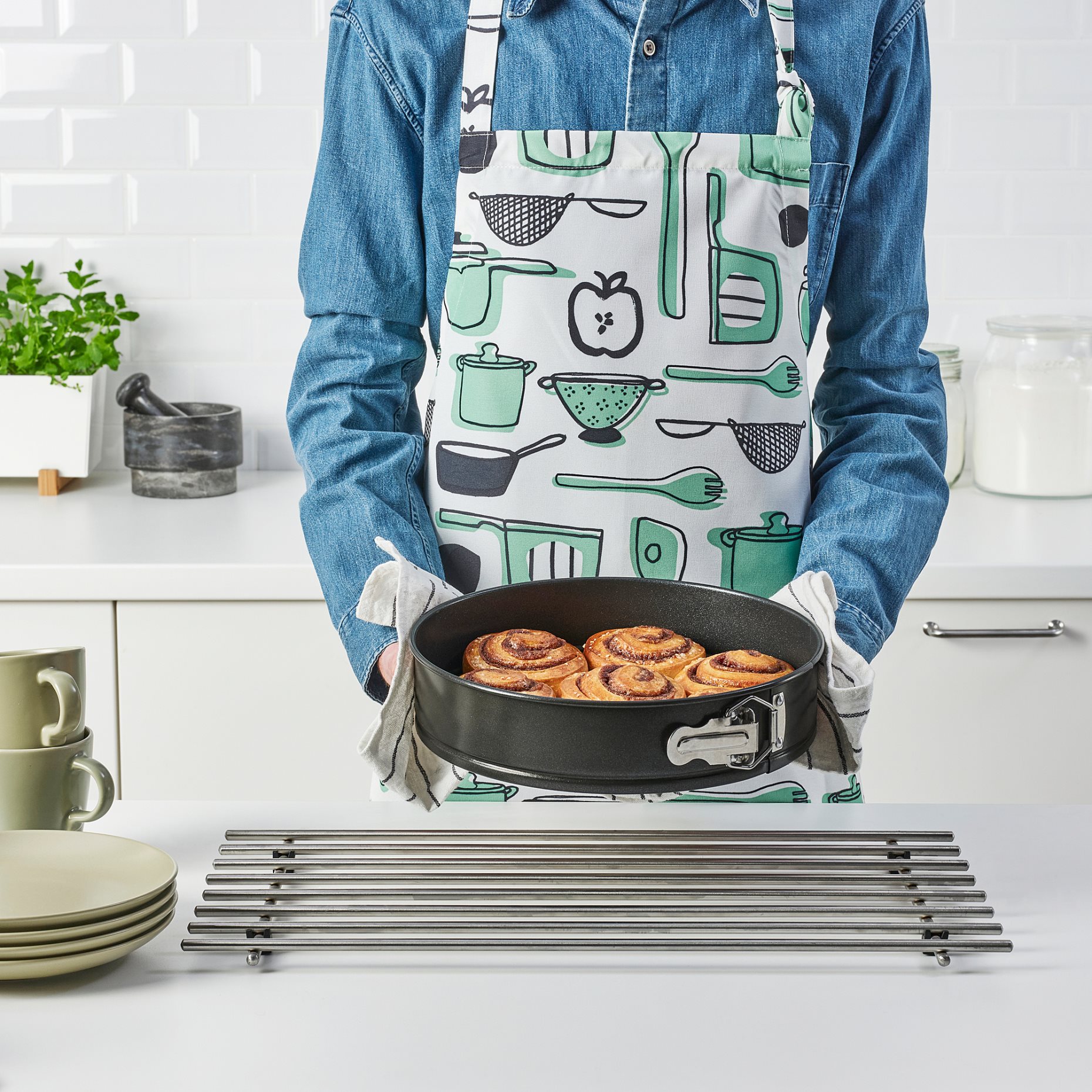 MÅNTAGG, springform pan/non-stick coating, 27 cm, 005.562.97