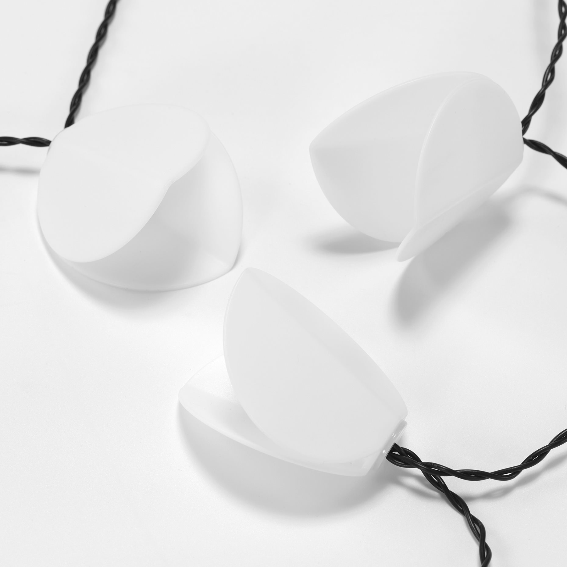 SOLVINDEN, chain with built in LED light source/12 lights/solar powered/leaf, 005.939.35