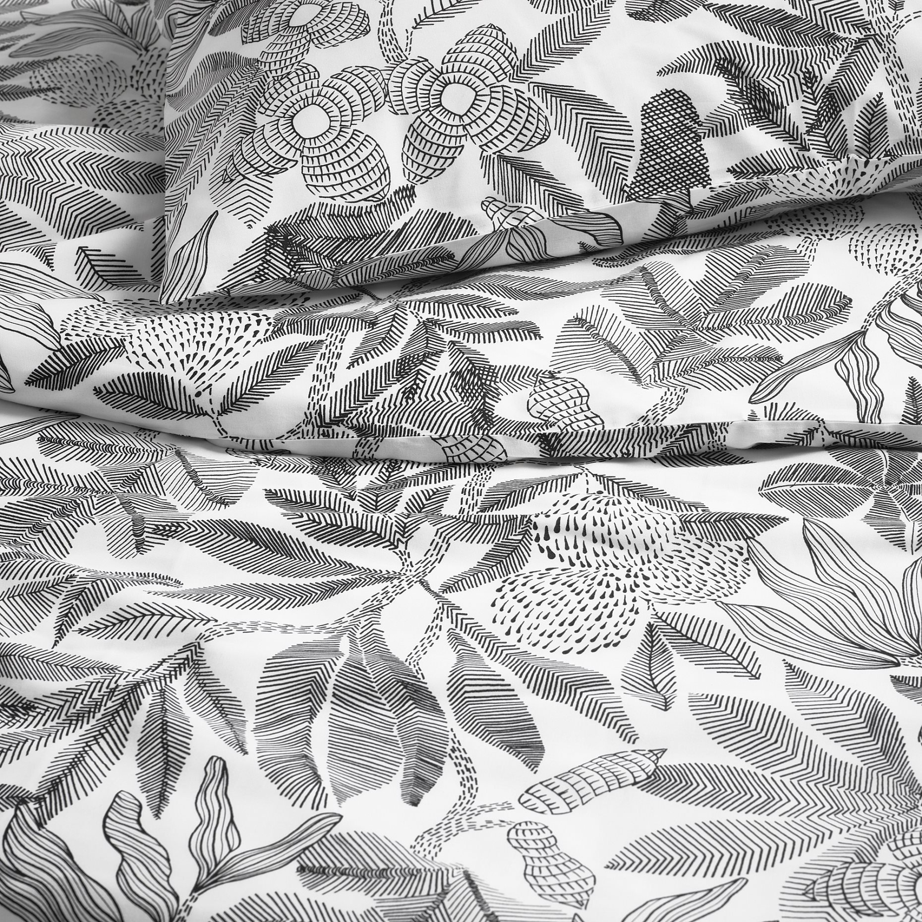 BROKDRACENA, duvet cover and 2 pillowcases, 240x220/50x60 cm, 106.057.73