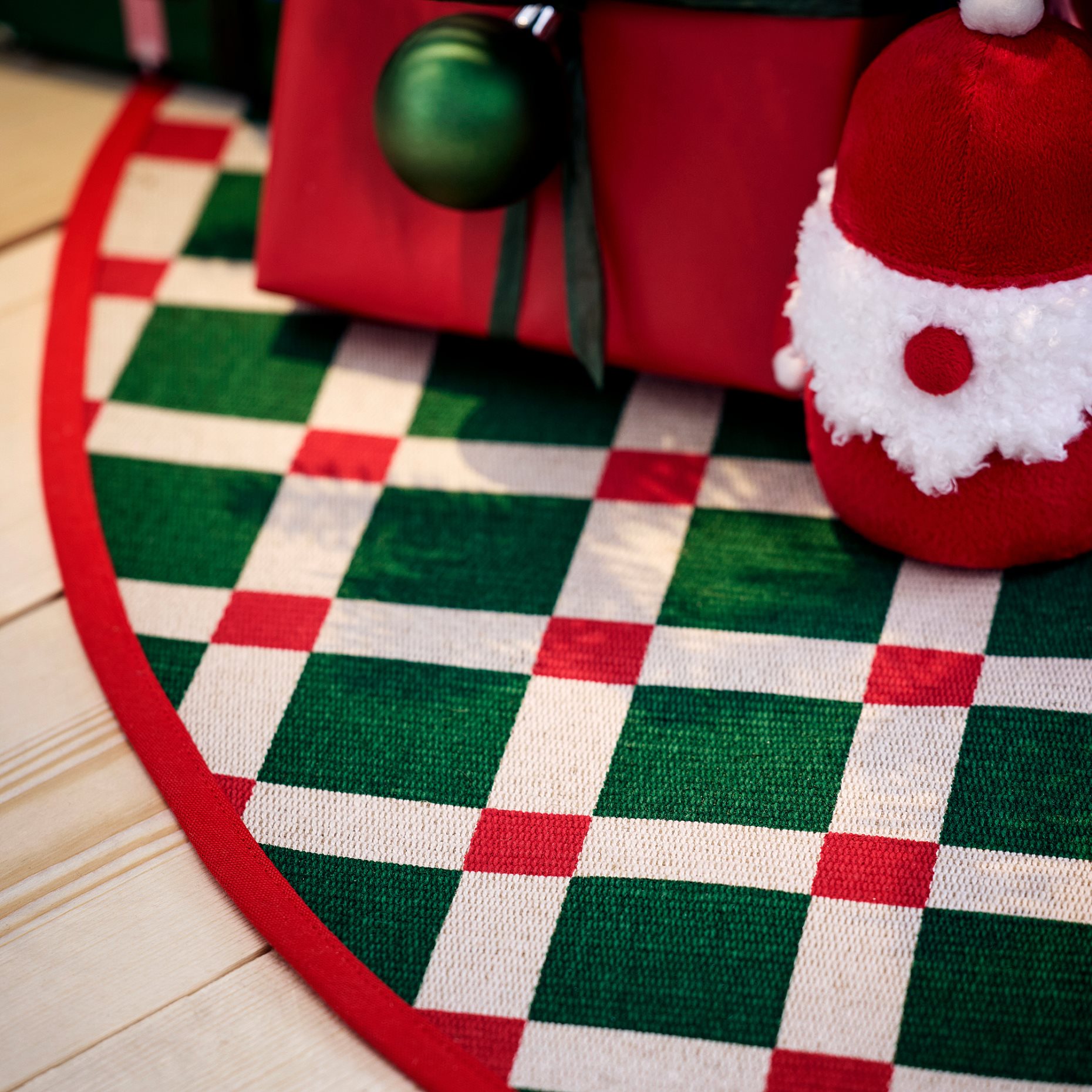 VINTERFINT, χαλάκι για χριστουγεννιάτικο δέντρο, 100 cm, 306.050.22