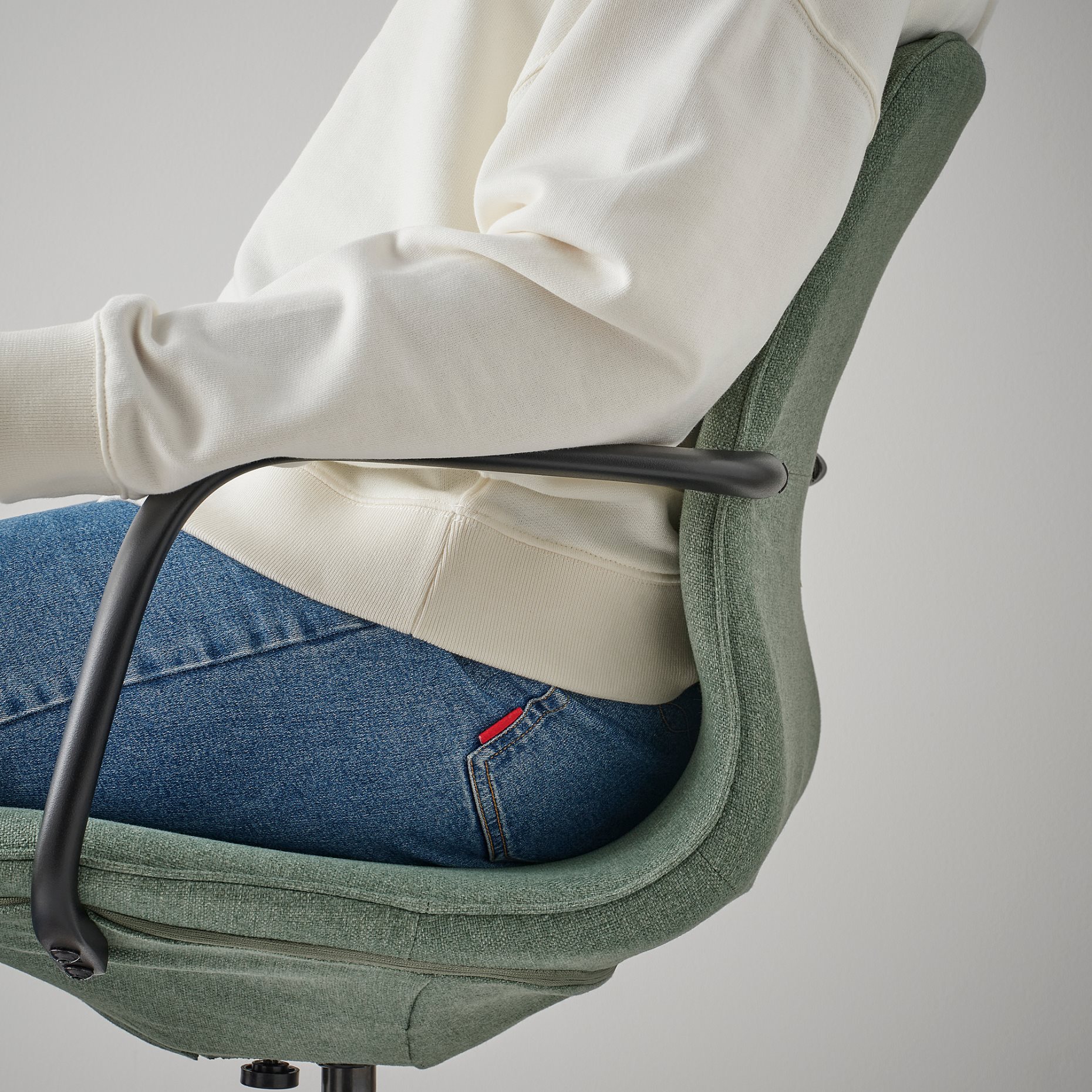 LÅNGFJÄLL, swivel chair, 395.077.29