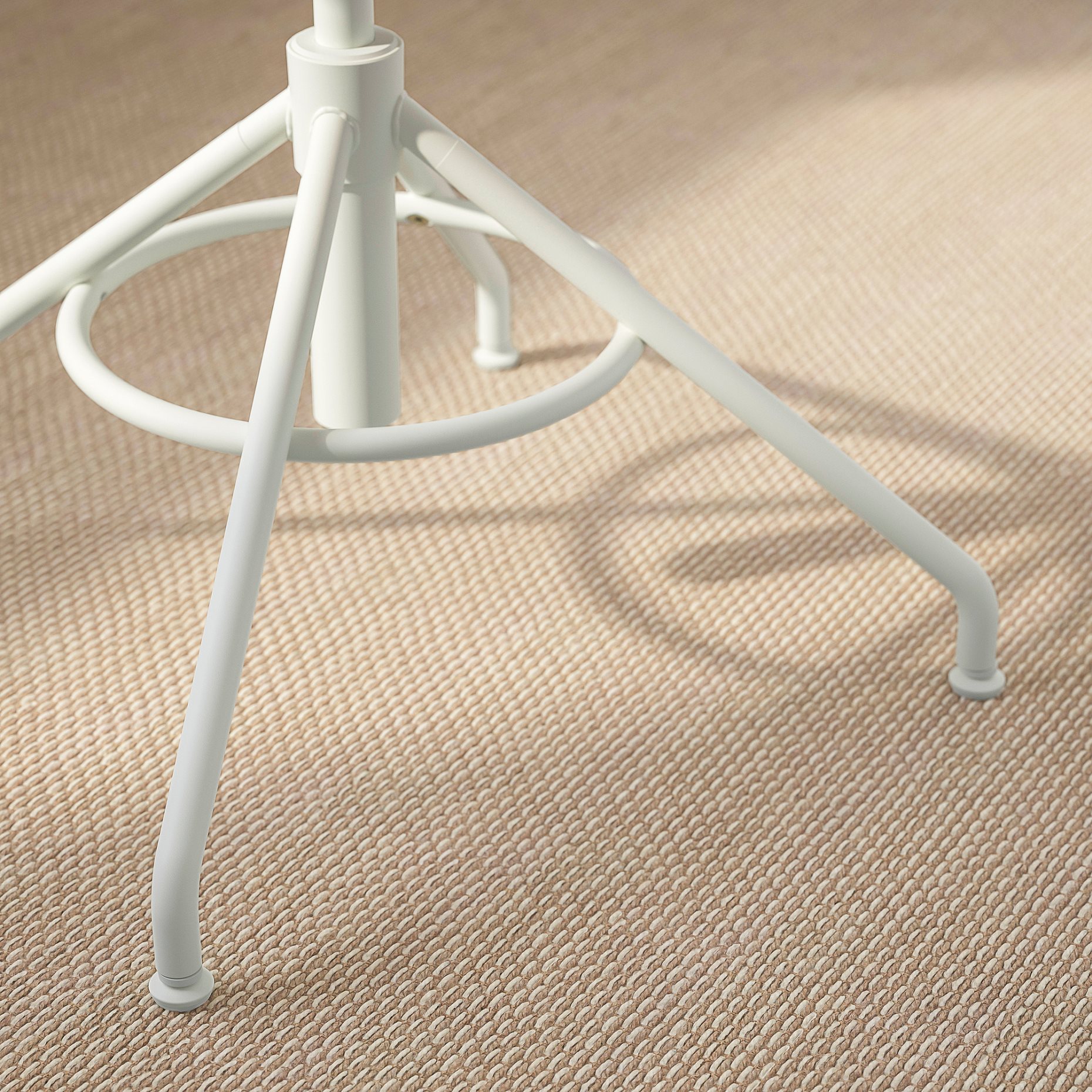 STIGBYGEL, swivel chair with armrests, 505.564.31