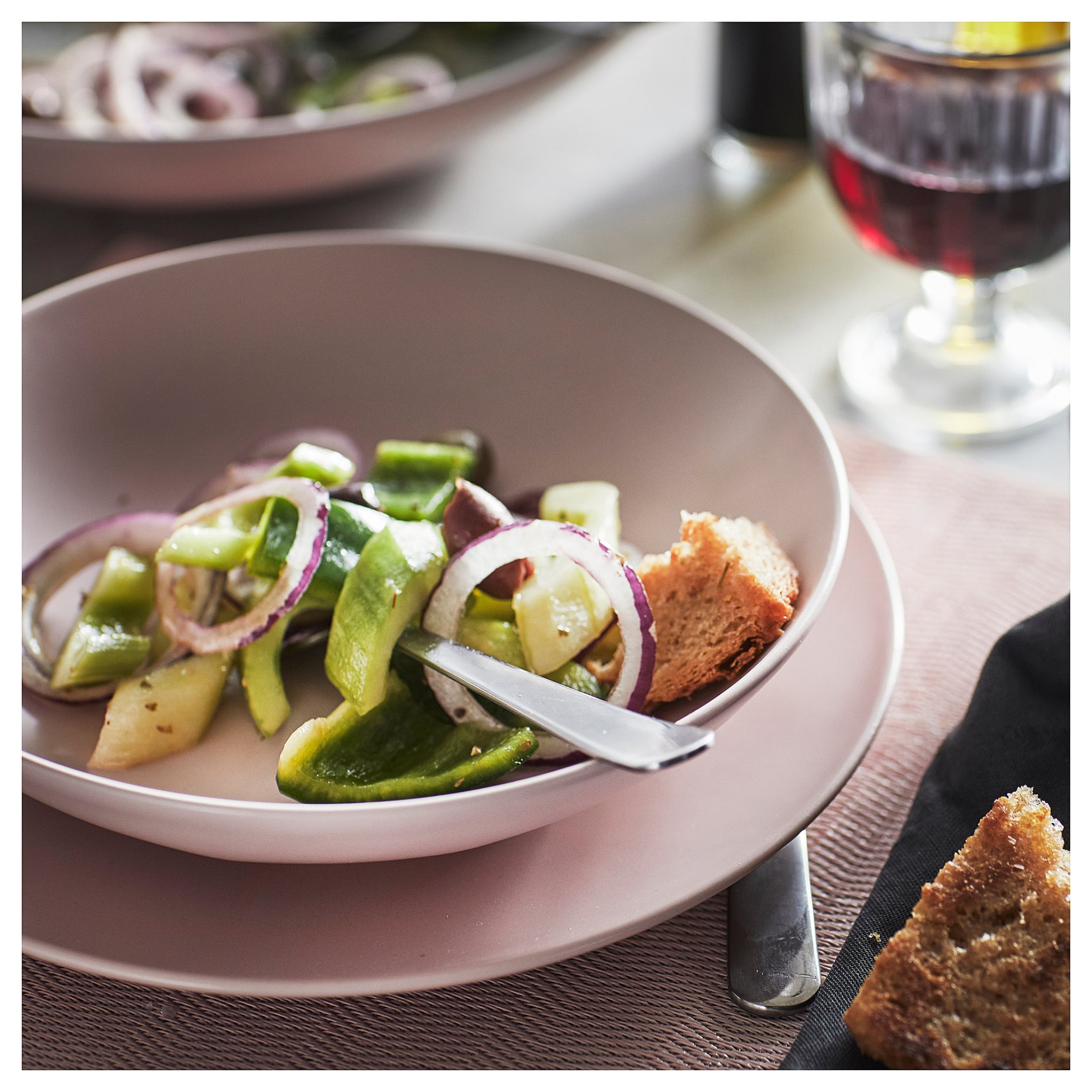 FÄRGKLAR, 18-piece service/matt, 605.646.90