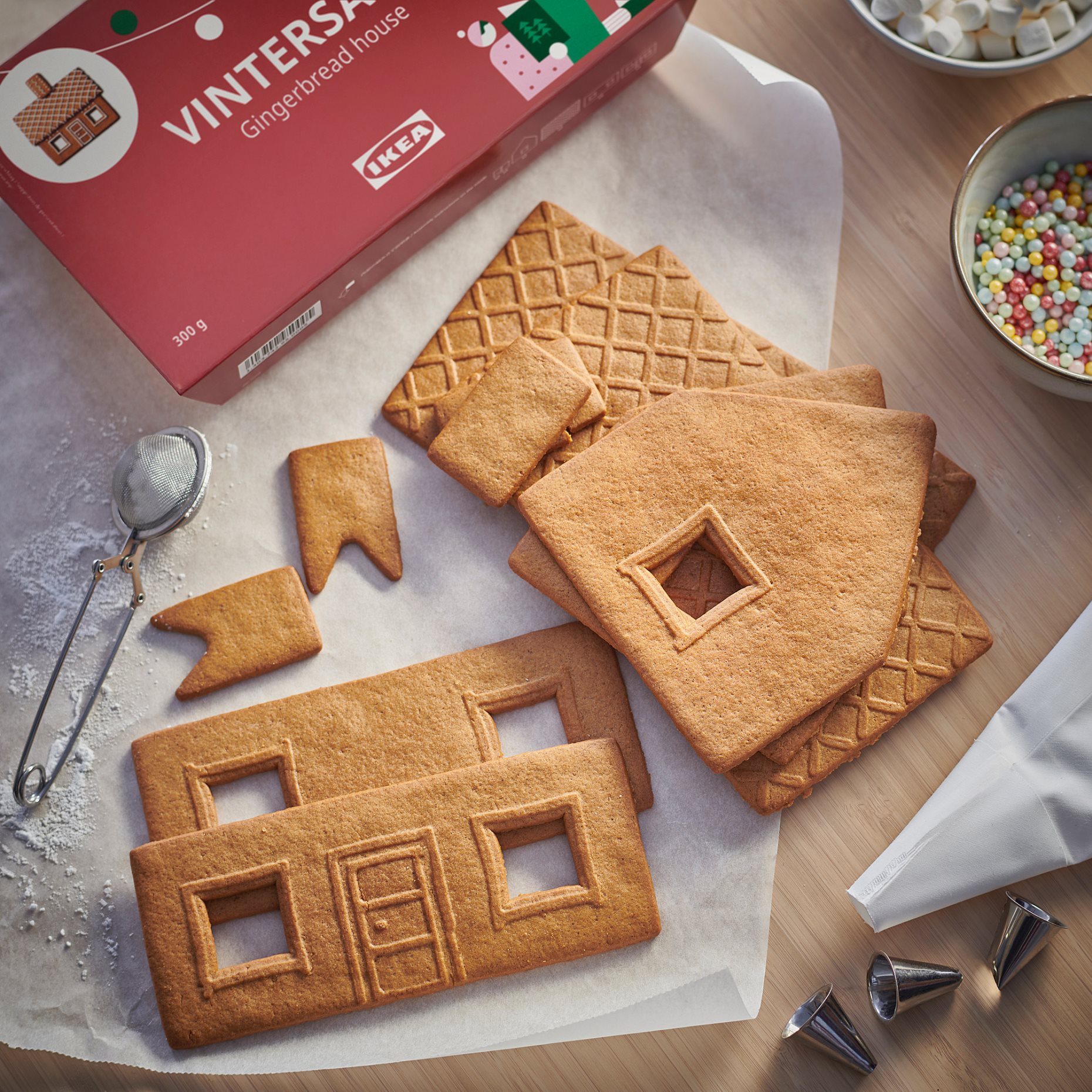 VINTERSAGA, gingerbread house, 300 g, 606.124.17