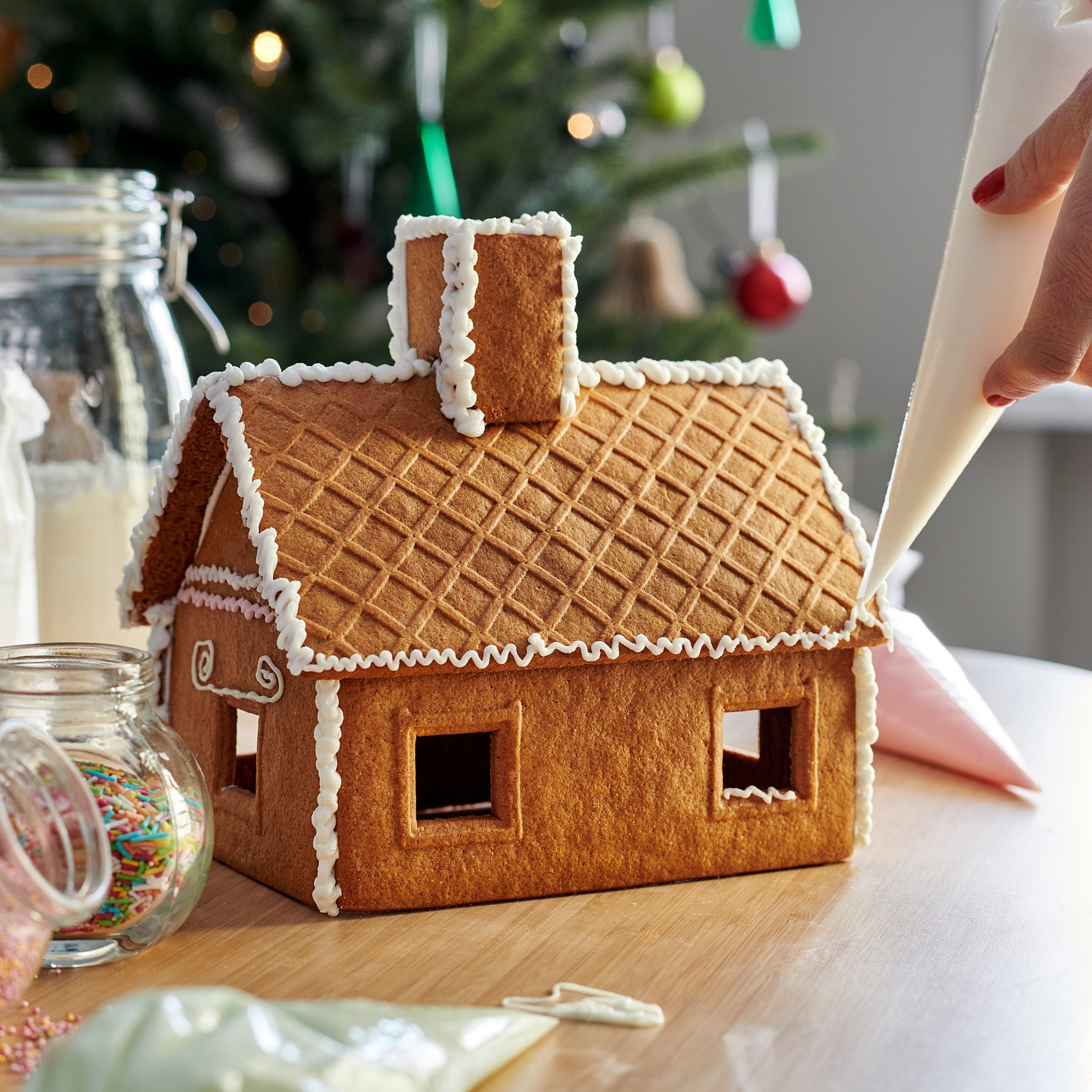 VINTERSAGA, gingerbread house, 300 g, 606.124.17