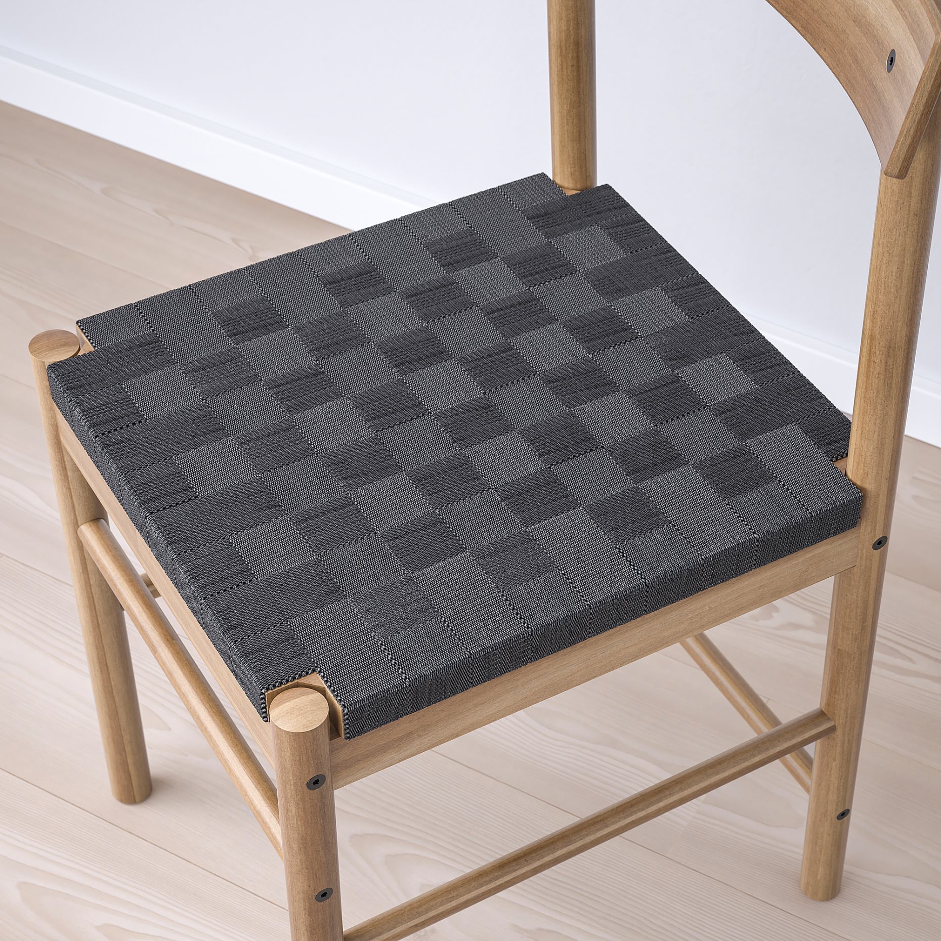 NACKANAS/NACKANAS, τραπέζι και 4 καρέκλες, 140 cm, 694.675.62