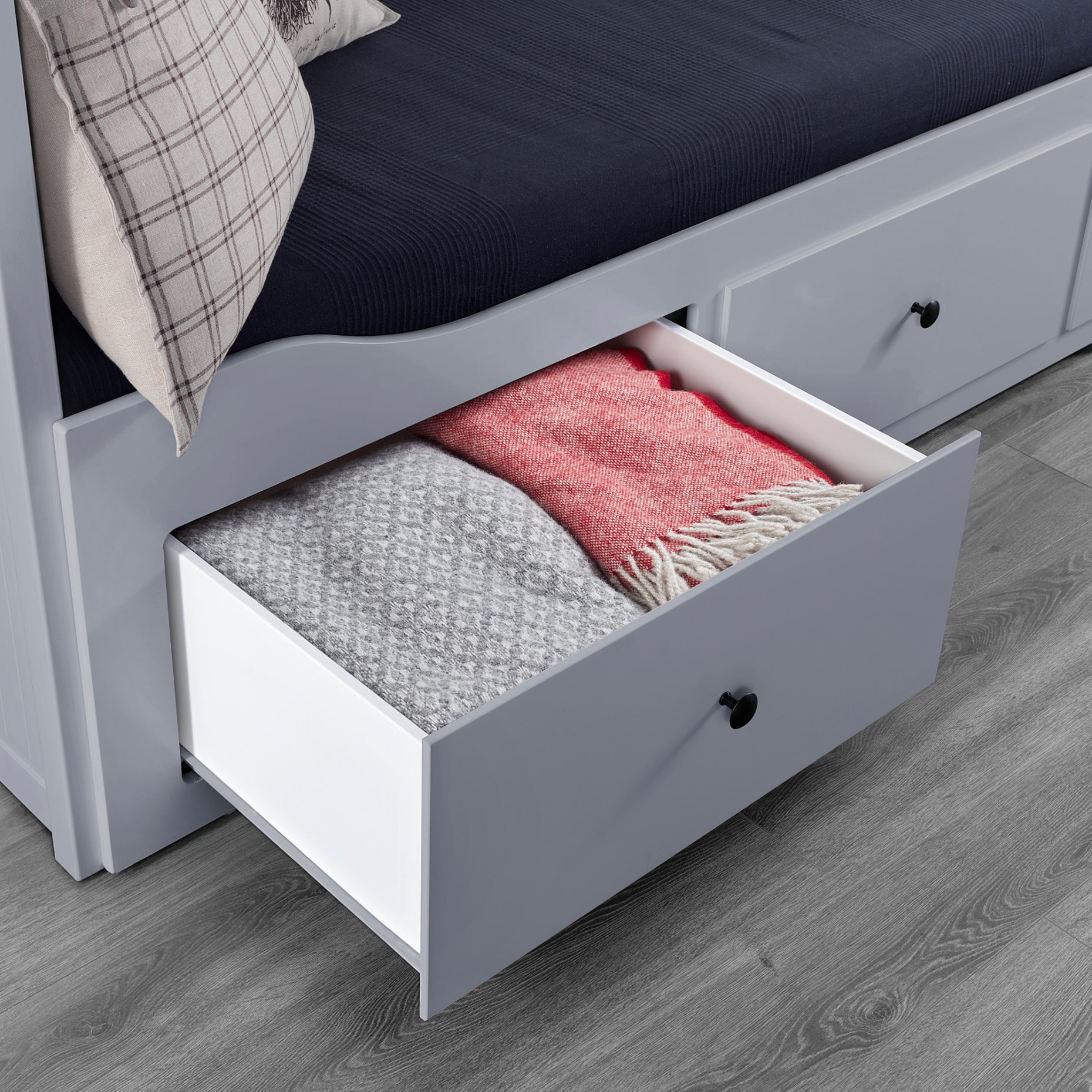 HEMNES, day-bed with 3 drawers/2 mattresses, 80x200 cm, 893.909.63