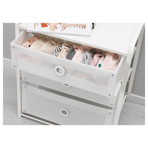 LOTE, chest of 3 drawers, 502.937.22