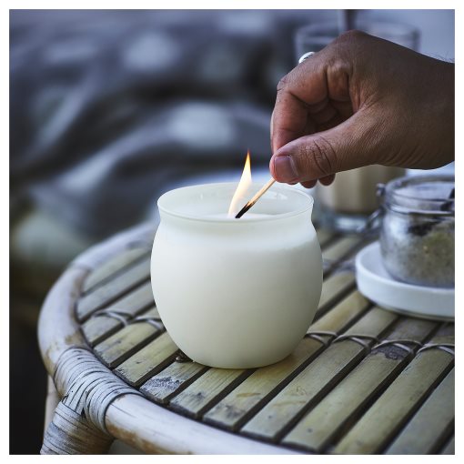 JÄMLIK, scented candle in glass/Vanilla, 50 hr, 805.021.54
