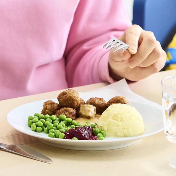50% off hot dishes every Monday for IKEA Family members!
