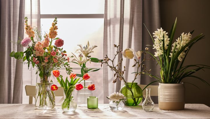 How to choose the right vase for your flowers